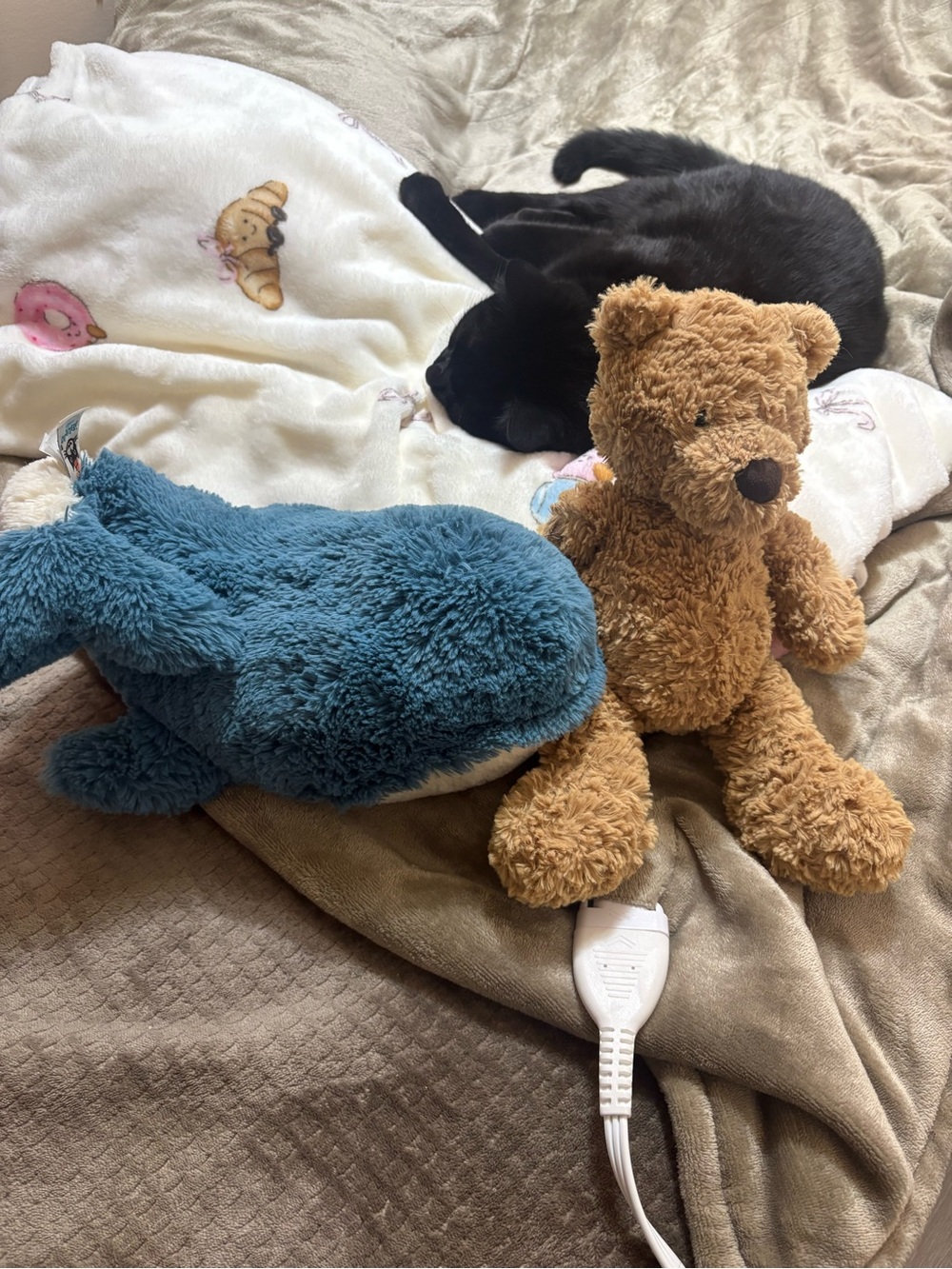 Jellycat Wally Whale and Bumbly Bear